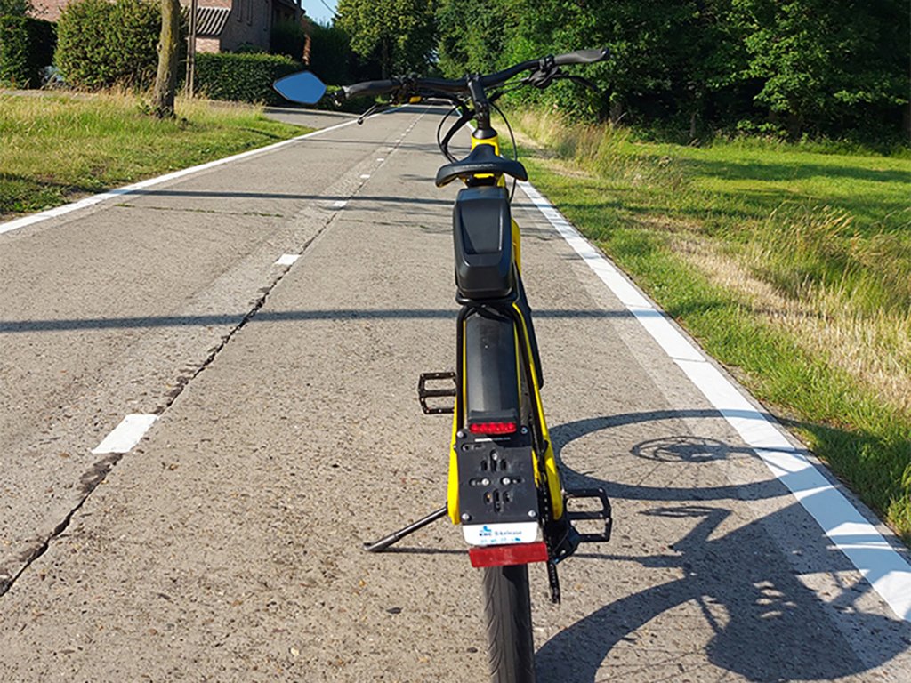 Dun en elegant — behoudt de perfecte vorm van de fiets.