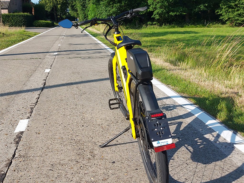 Fin et épuré — aucune pièce ne dépasse.